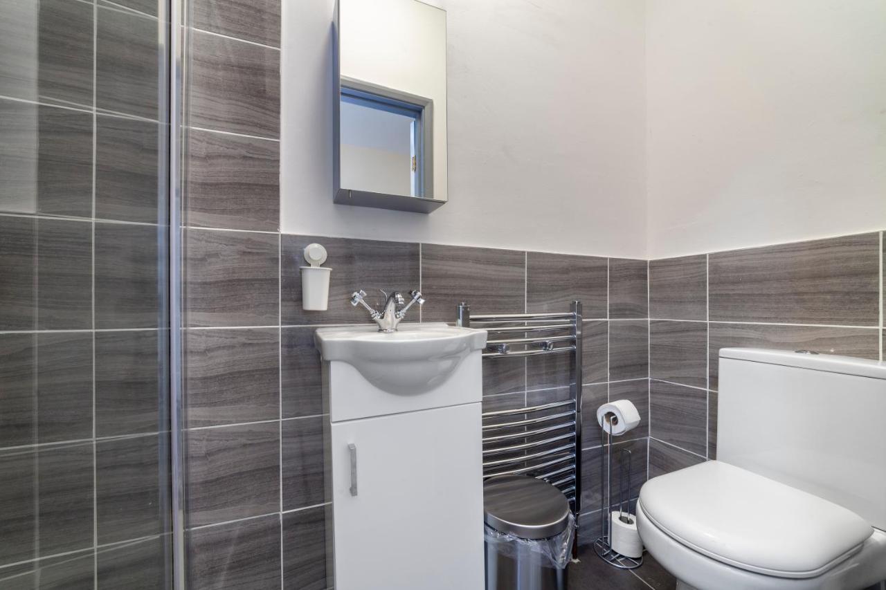 Highlands Gardens Suites Ilford Eksteriør billede