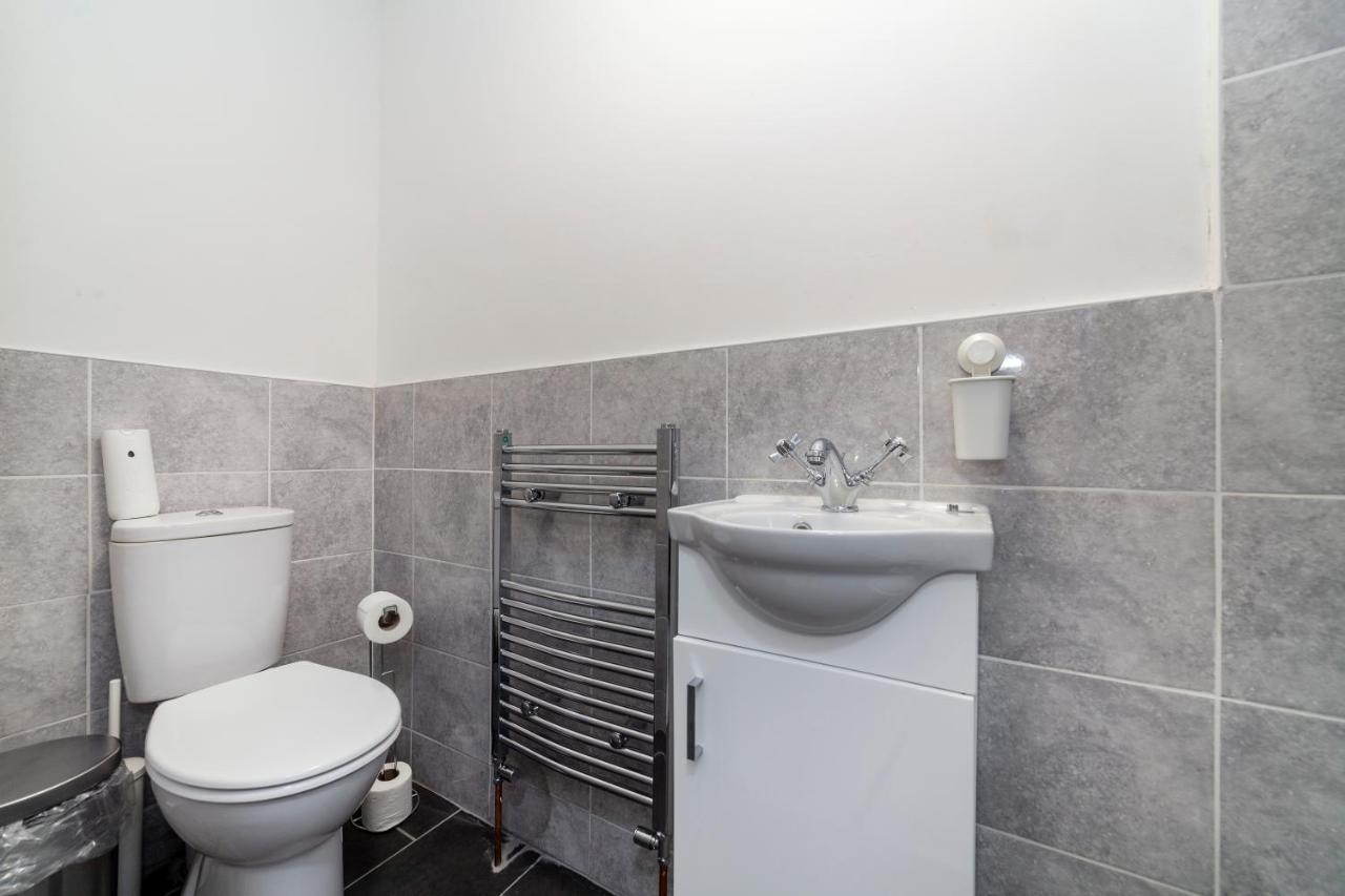 Highlands Gardens Suites Ilford Eksteriør billede